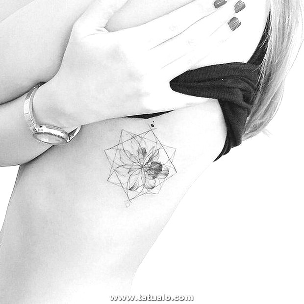Dibujos para tatuar e imprimir Tatuajes Mujeres Costillas