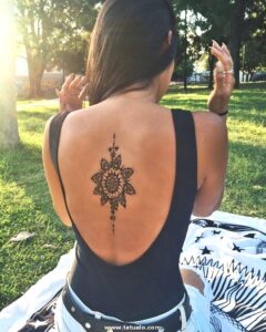 tatuajes mujeres espalda 268